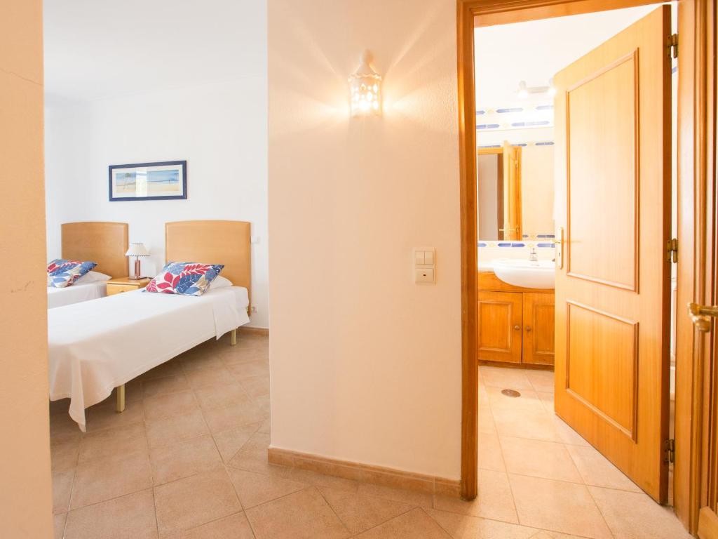 Apartamentos Quinta da Praia room 5